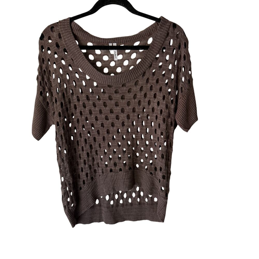 Studio Y Y2k Small Brown Short Sleeve Open‎ Knit Pullover Going Out Top